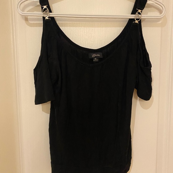 Cold shoulder Guess top - Picture 3 of 4